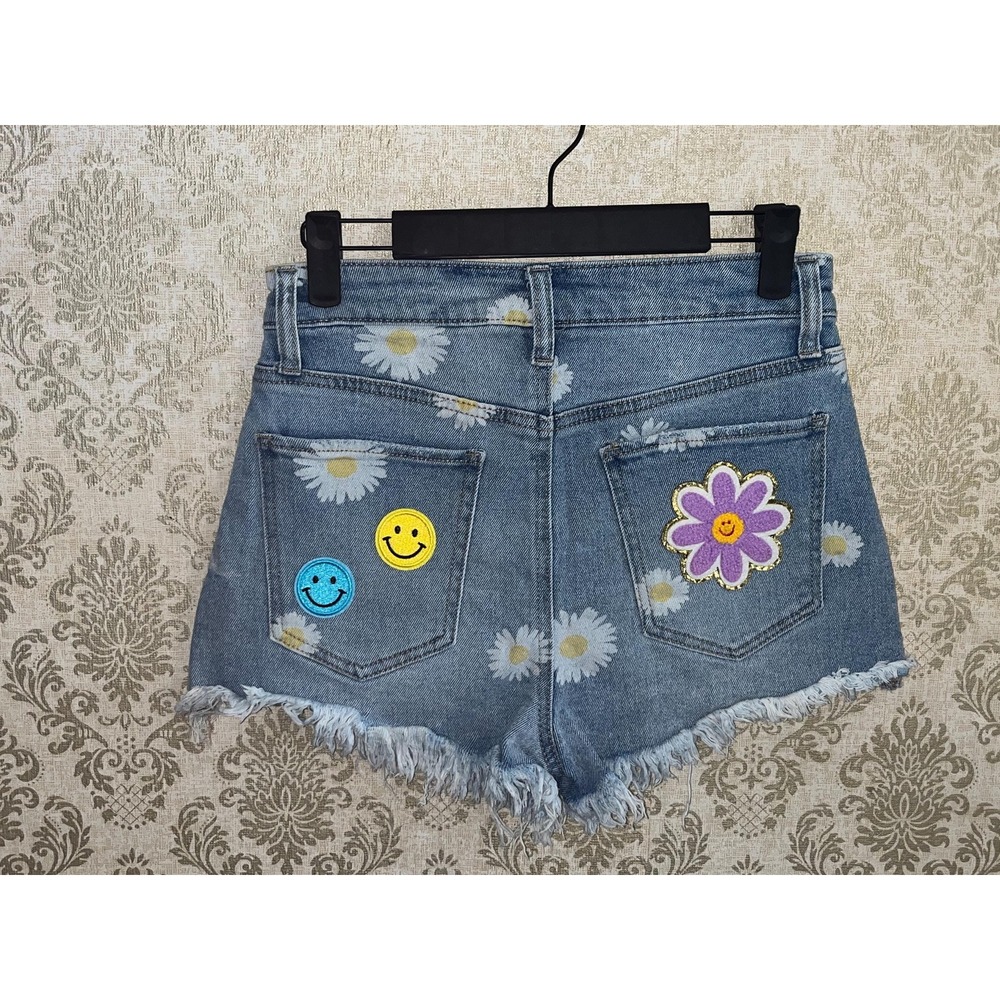 Material Girl Daisy Women's Shorts DIY Upcycled OOAK Sz. 5 Boho Fesival - Picture 2 of 10